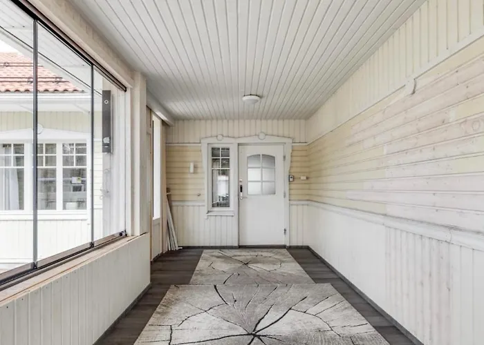 فيلة Ihana Omakotitalo *